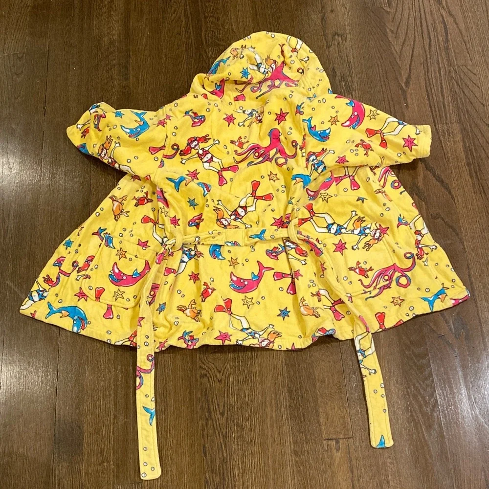 Yellow Cartoon Character Robe - Picture 4 of 4